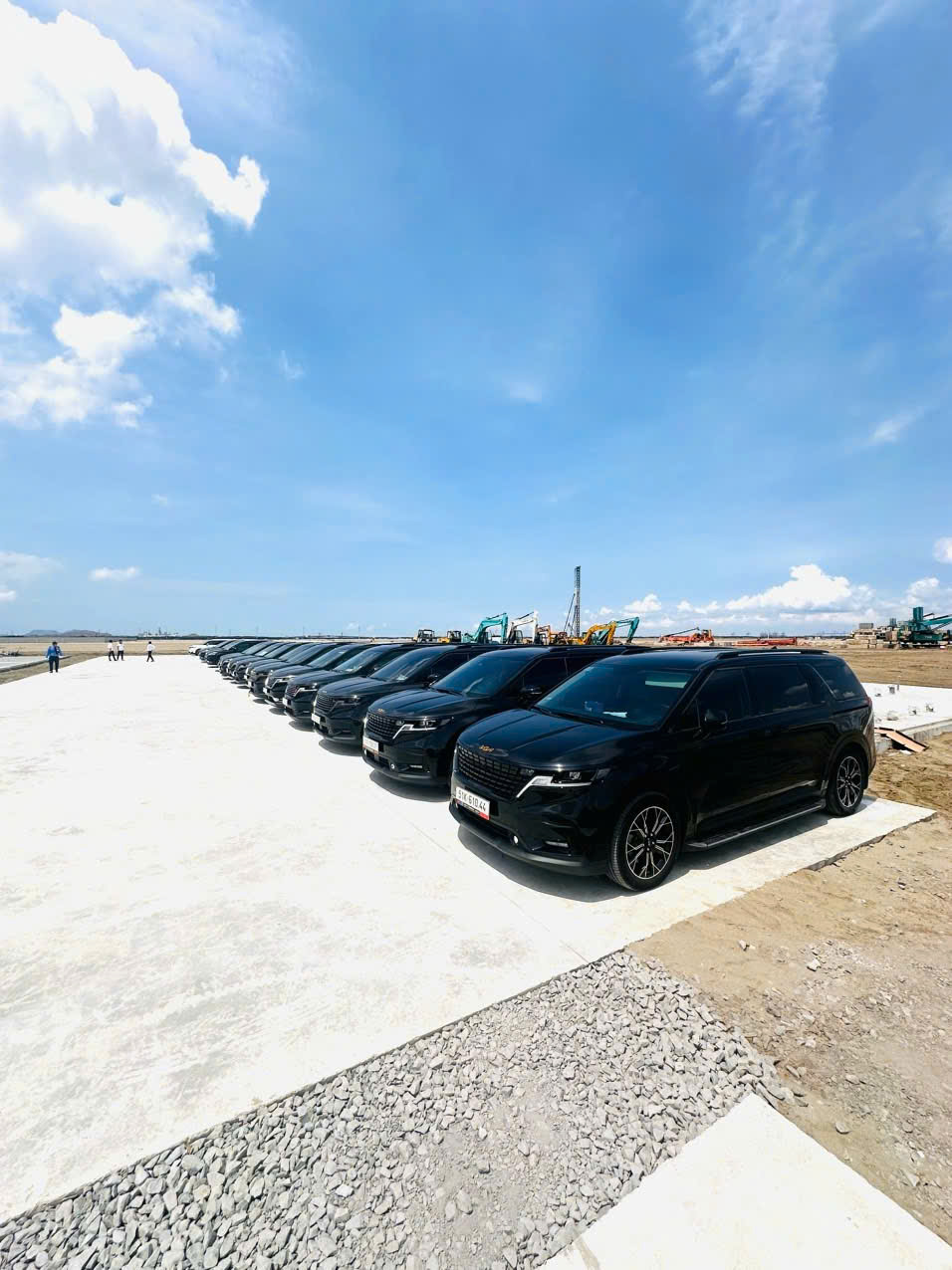 CHO THUÊ XE CARNIVAL